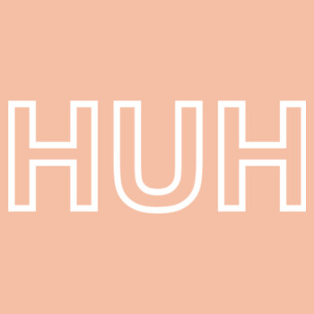 HUH Oversized t-shirts €34.99 Design